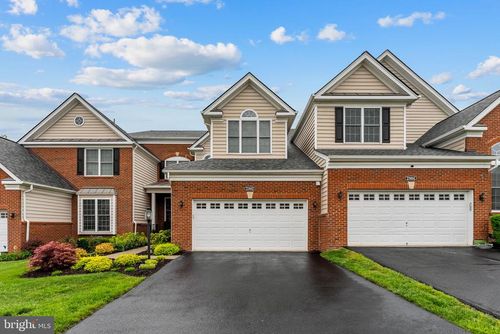 23012 Weybridge Sq, BROADLANDS, VA, 20148-7028 | Card Image