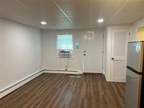 206 Christian Ave, Stony Brook, NY, 11790 | Card Image