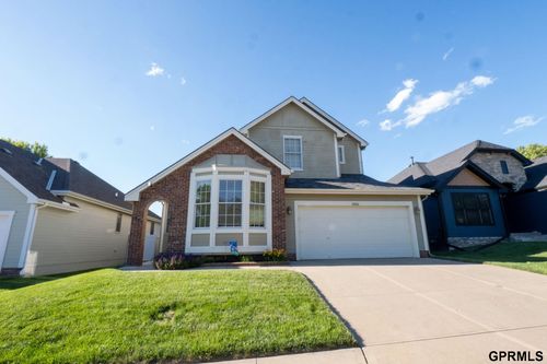 18884 Mason Plz, Elkhorn, NE, 68022-5622 | Card Image