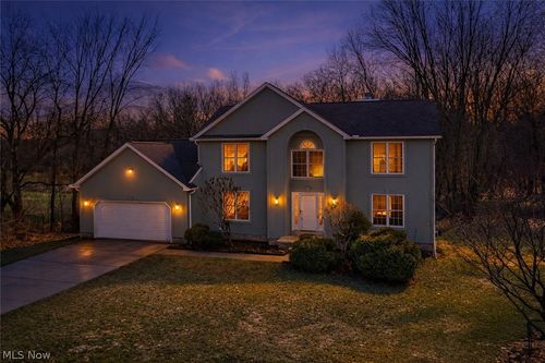 1061 Jonathan Ave, Akron, OH, 44333-9165 | Card Image