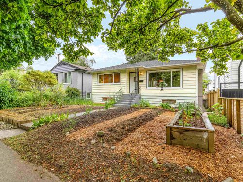 2578 E 15th Ave, Vancouver, BC, V5M2K1 | Card Image