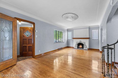 5535 Harvard Rd, Detroit, MI, 48224-2163 | Card Image