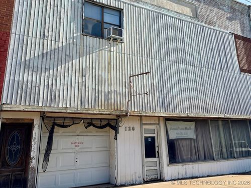 120 N Main St, Yale, OK, 74085-2508 | Card Image