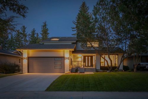 108 Canova Place Sw, Calgary, AB, T2W5M9 | Card Image