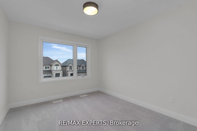 27 Sweet Cicely St, House attached with 4 bedrooms, 3 bathrooms and 1 parking in Springwater ON | Image 24