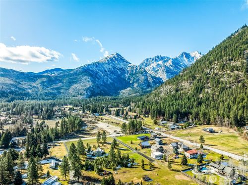 7754 E Leavenworth Road, Leavenworth, WA, 98826 | Card Image