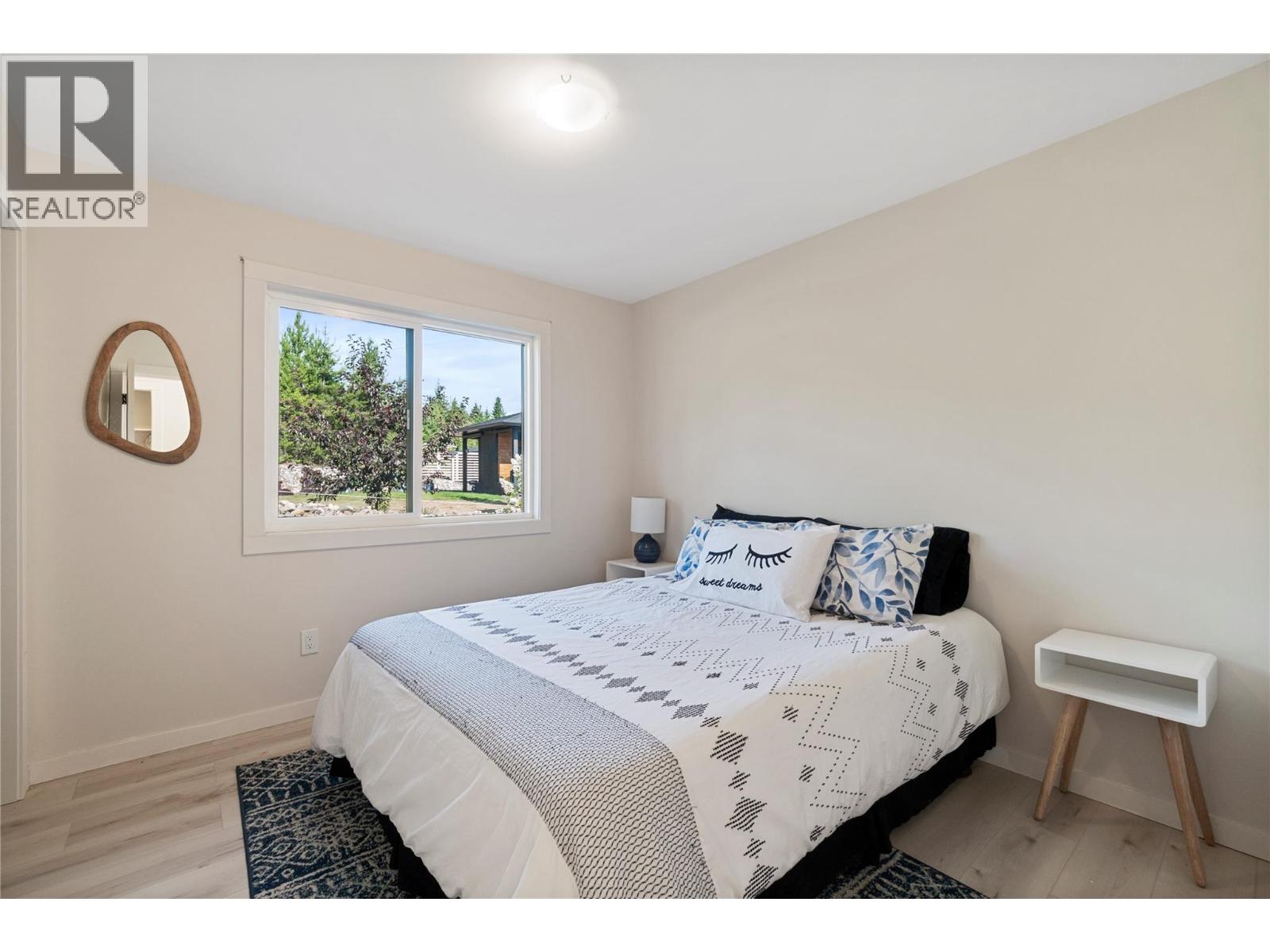 Residential in Blind Bay 4