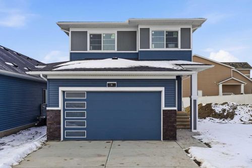 9 Bayview Mews Sw, Airdrie, AB, T4B5P1 | Card Image