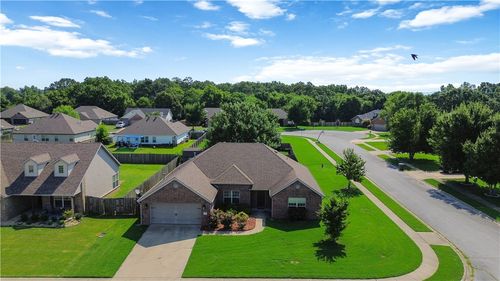 536 N Fox Meadows Ln, Fayetteville, AR, 72704-0391 | Card Image