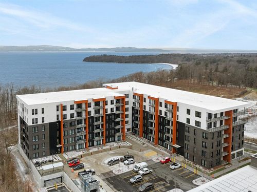 unit-602-125 Cambrian Way, Burlington, VT, 05401-3021 | Card Image