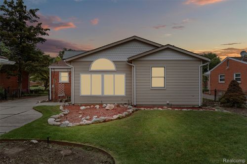 30905 Dalhay St, Livonia, MI, 48150-2906 | Card Image