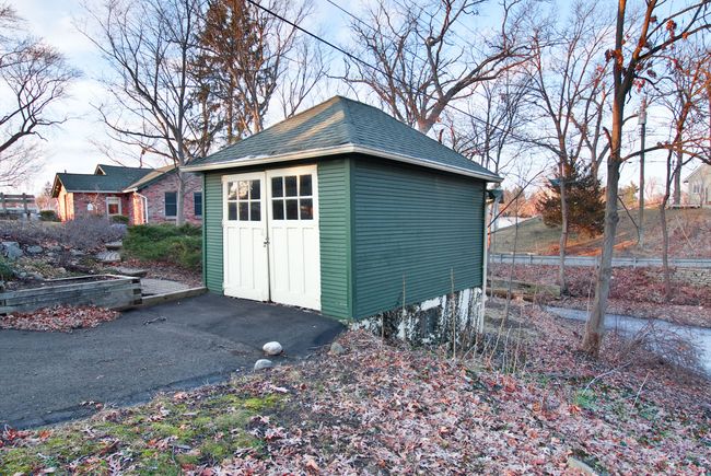 260 Oak Island Dr, House other with 3 bedrooms, 2 bathrooms and null parking in Wolverine Lake MI | Image 34