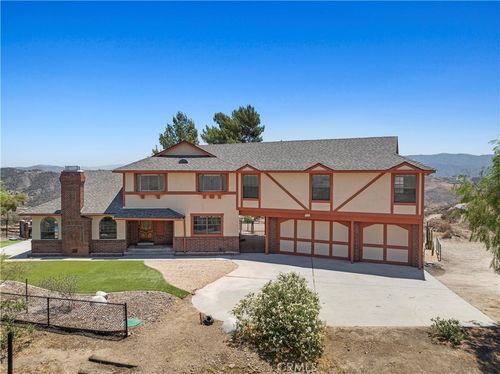 13620 Pales Rd, Agua Dulce, CA, 91390-2740 | Card Image