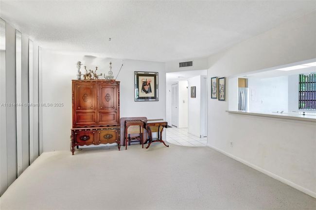 APT-101 - 9510 Seagrape Dr, Condo with 3 bedrooms, 2 bathrooms and null parking in Davie FL | Image 9