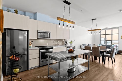 203-21 Matchedash St S, Orillia, ON, L3V4W4 | Card Image