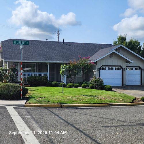 101 Se Liberty Dr, Grants Pass, OR, 97527-1408 | Card Image