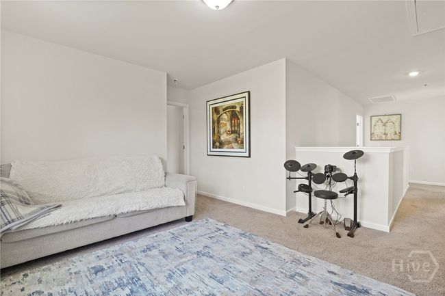 Upstairs loft | Image 25