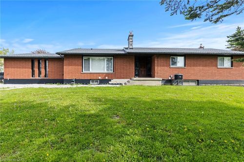 6128 Highway 3, Canfield, ON, N0A1C0 | Card Image