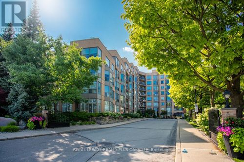 207-2511 Lakeshore Road W, Oakville (BR Bronte), ON, L6L6L9 | Card Image