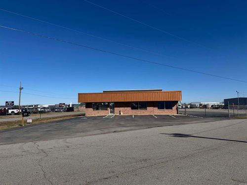 2220 Taylor St, Searcy, AR, 72143-8728 | Card Image