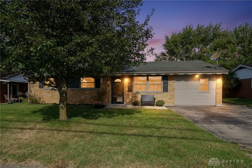 1272 Bellbrook Ave, Xenia, OH, 45385-4016 | Card Image