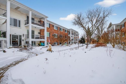apt-202e-806 W Michigan Ave, Jackson, MI, 49202-4199 | Card Image