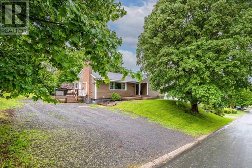 305 Fraser Street, New Glasgow, NS, B2H4J8 | Card Image