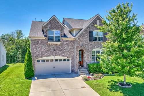 372 Old Stone Rd, Goodlettsville, TN, 37072-1470 | Card Image
