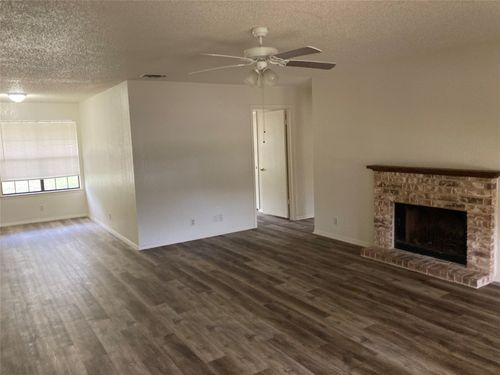 509 Hedgewood Dr, Georgetown, TX, 78628-2444 | Card Image