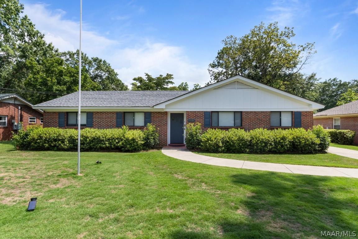 Royal Crest Dr, Montgomery, AL 36109
