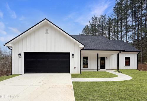 1021 Great Point Rd, McComb, MS, 39648-4760 | Card Image