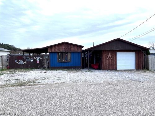55 Thorn St, Parkersburg, WV, 26101-8632 | Card Image