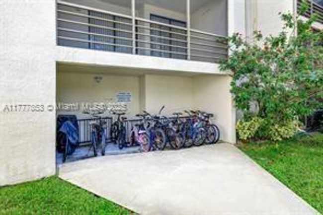 APT-222B - 2313 S Cypress Bend Dr, Condo with 2 bedrooms, 2 bathrooms and null parking in Pompano Beach FL | Image 28