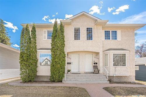 1122 12th St E, Saskatoon, SK, S7H0E2 | Card Image