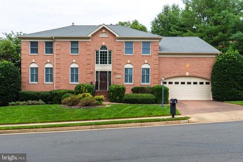 1954 Horse Shoe Dr, VIENNA, VA, 22182-6011 | Card Image
