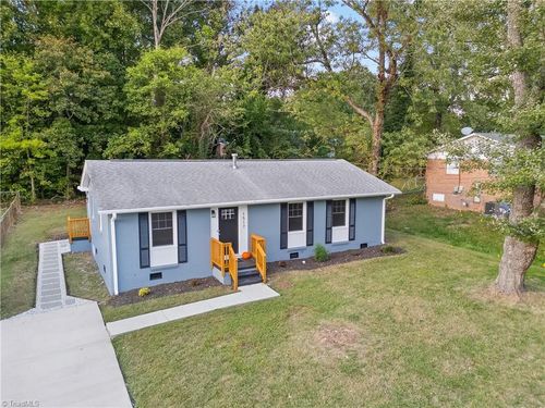 1517 Guest St, Greensboro, NC, 27405-3707 | Card Image