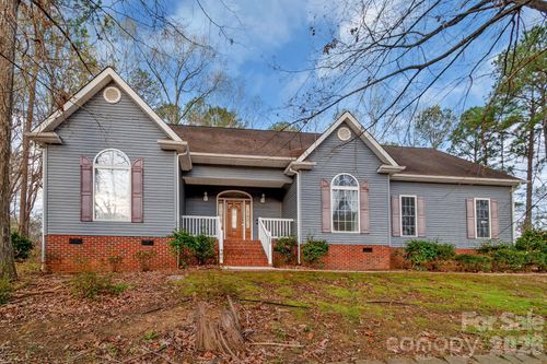 722 Canterbury Dr, Lancaster, SC, 29720-1750 | Card Image