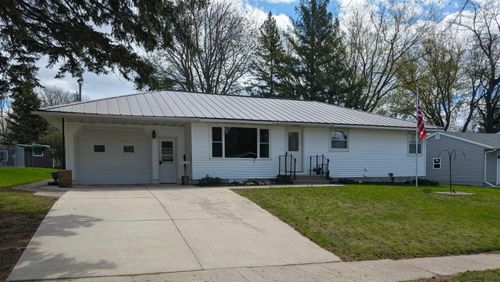 1430 N 4th St, Montevideo, MN, 56265-1027 | Card Image