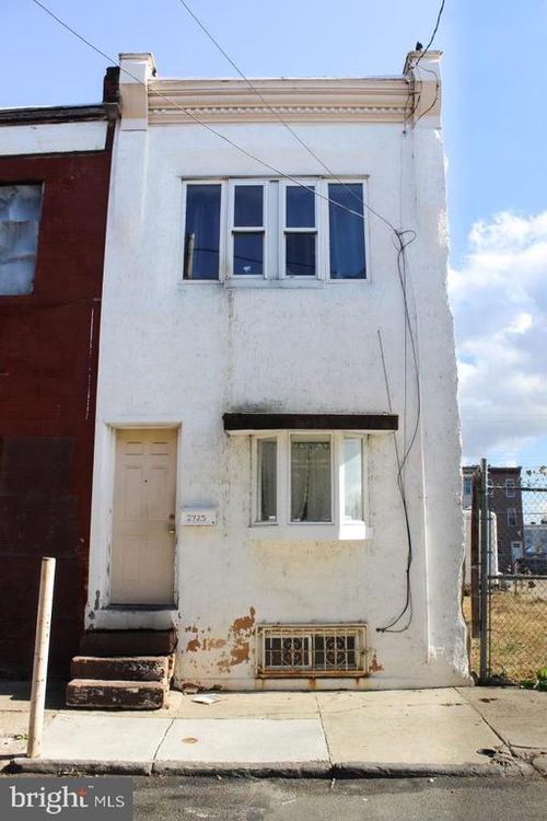 2725 N Philip St, PHILADELPHIA, PA, 19133-3512 | Card Image