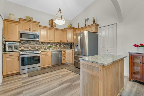 4389 Willow Pond Cir, West Palm Beach, FL, 33417-8250 | Card Image