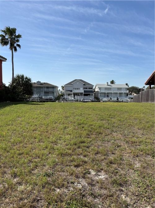 389 Marina Dr, Port Aransas, TX, 78373-4906 | Card Image