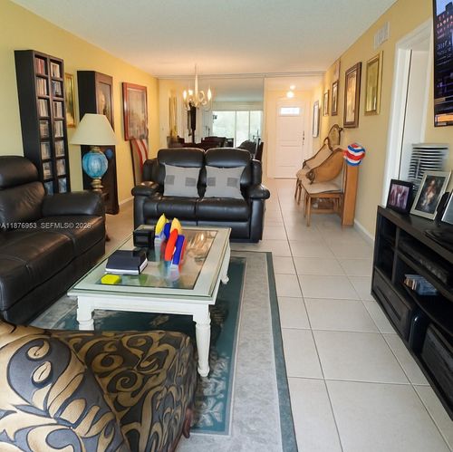 302-671 S Hollybrook Dr, Pembroke Pines, FL, 33025-4061 | Card Image