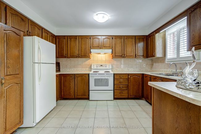 40 Crandall Dr, House other with 4 bedrooms, 4 bathrooms and 6 parking in Markham ON | Image 14