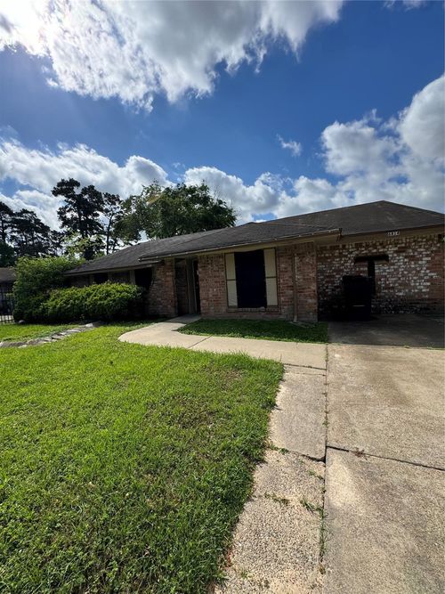 6414 Bluestone Dr, Houston, TX, 77016-2404 | Card Image