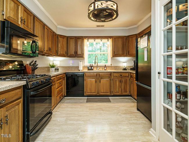 013-1280x960-kitchen | Image 13