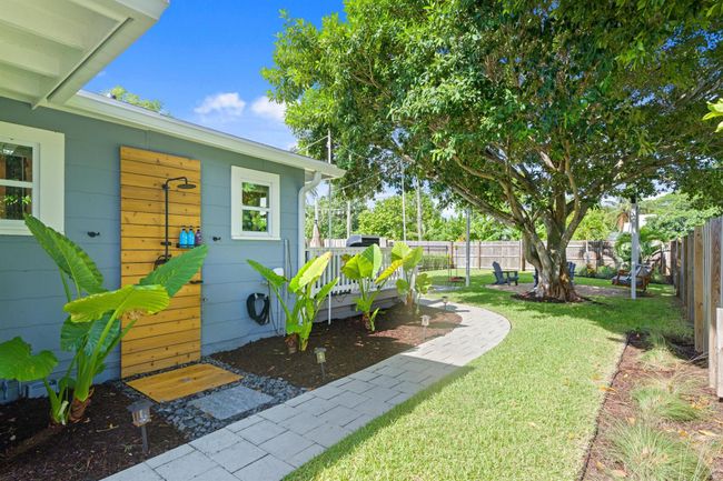 826 Se 4 Th Ave, House other with 2 bedrooms, 2 bathrooms and null parking in Delray Beach FL | Image 33