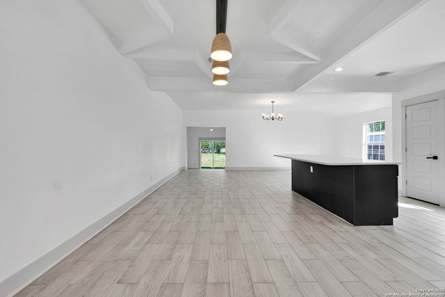 14170 Michael Run, House other with 4 bedrooms, 3 bathrooms and null parking in Lytle TX | Image 11