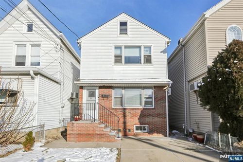 89 Anderson Ave, Wallington, NJ, 07057-1126 | Card Image