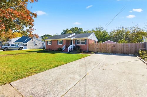 5737 Pontiac Rd, Virginia Beach, VA, 23462-3227 | Card Image