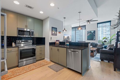 apt-1108-360 Nueces St, Austin, TX, 78701-4197 | Card Image